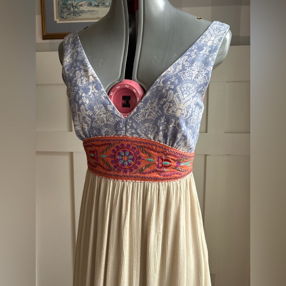 Flying Tomato Embroidered Cream and Blue Maxi Dress Size XS - Picture 3 of 8